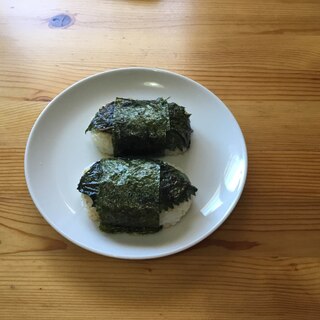 シソと味噌の焼きおにぎり